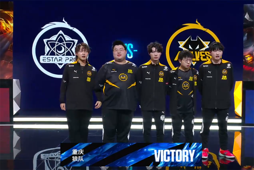 边线两次被 边线两次被