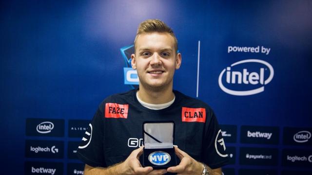 队赛季调校 队赛季调校